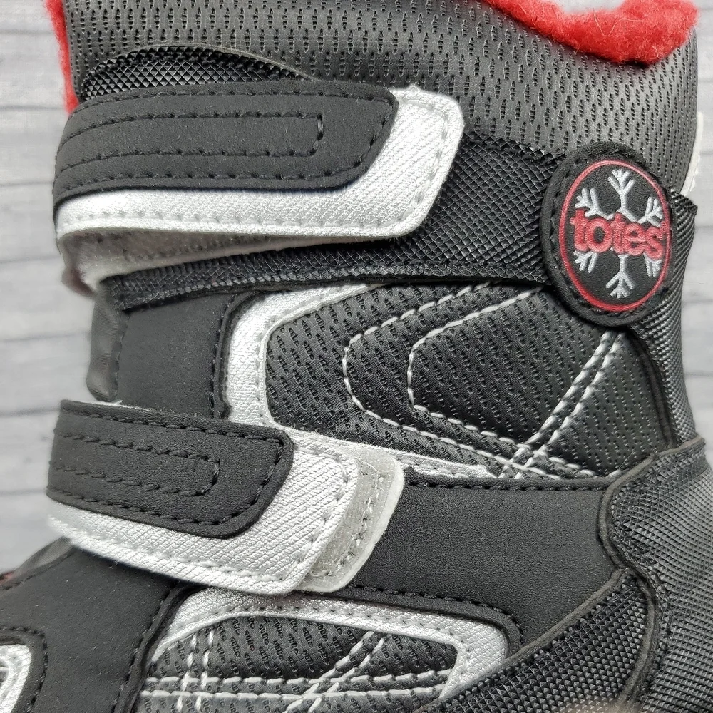 NWOB Totes Snow Winter Waterproof Boots Totes Tayton Black Red Size 11‎ Child